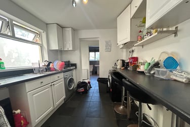 4 bed house, Cathays, Cardiff, CF244EQ - Image 2