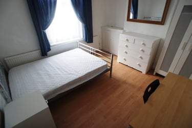4 bed house, Cathays, Cardiff, CF244EQ - Image 8