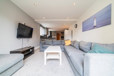 8 bed house, Cathays, Plasnewydd, Cardiff, CF244BH - Image 2