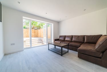7 bed house, Roath, Plasnewydd, Cardiff, CF243DB - Image 1