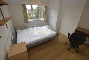 3 bed house, Gainsborough Road, Knighton, Leicester, LE23DH - Image 2