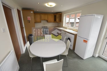 3 bed house, Gainsborough Road, Knighton, Leicester, LE23DH - Image 5
