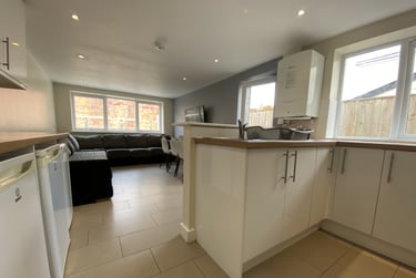 9 bed house, Cathays, Plasnewydd, Cardiff, CF244BH - Image 2