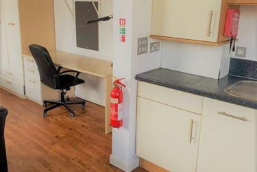 1 bed studio, The Kingsway, Portland House, City Centre, Swansea, SA15HN - Image 3