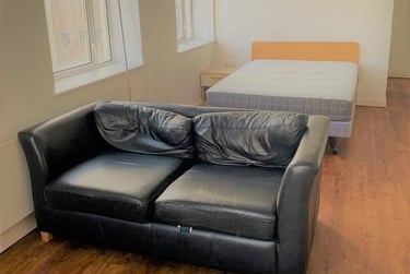 1 bed studio, The Kingsway, Portland House, City Centre, Swansea, SA15HN - Image 4