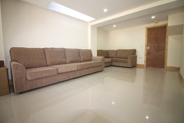 6 bed house, Cathays, Cardiff, CF244JH - Image 2
