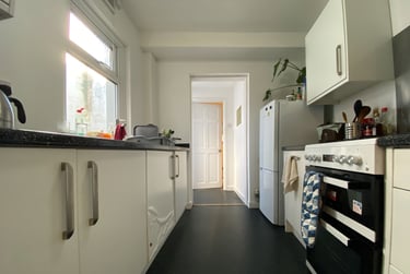 4 bed house, Roath, Plasnewydd, Cardiff, CF243HE - Image 2