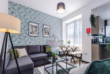4 bed house, Salford, Langworthy, M65JY - Image 1