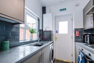 4 bed house, Salford, Langworthy, M65JY - Image 6