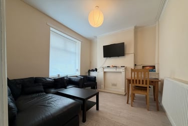 4 bed house, Cathays, Plasnewydd, Cardiff, CF244AL - Image 1