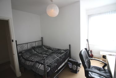 3 bed house, Heath, Gabalfa, Cardiff, CF143NT - Image 3