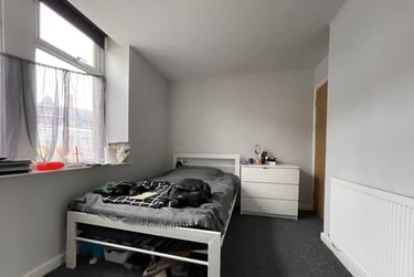 3 bed flat, Cathays, Cardiff, CF244JA - Image 5