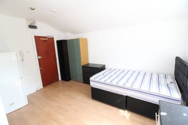 1 bed studio, 3, 95, Cathays, Cardiff, CF244HT - Image 3