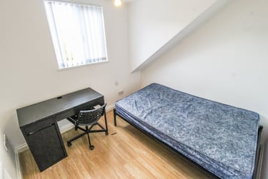 1 bed house, Treforest, Pontypridd, CF371SR - Image 4