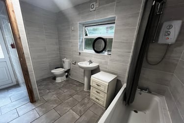 2 bed flat, Hanover Street, City Centre, Swansea, SA16BQ - Image 9
