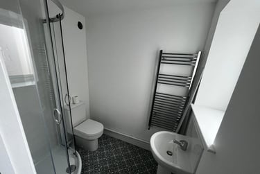 5 bed house, Norfolk Street, Mount Pleasant, Swansea, SA16JE - Image 8