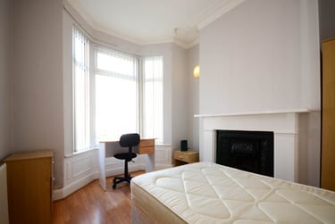 3 bed house, Kensington Fields, Kensington, Liverpool, L78SD - Image 2