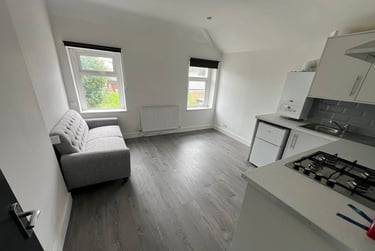 1 bed flat, 3, 212, Adamstown, Cardiff, CF241DN - Image 1