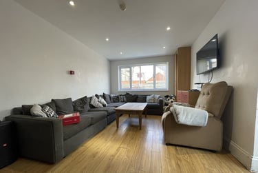 9 bed house, Cathays, Plasnewydd, Cardiff, CF244AT - Image 2