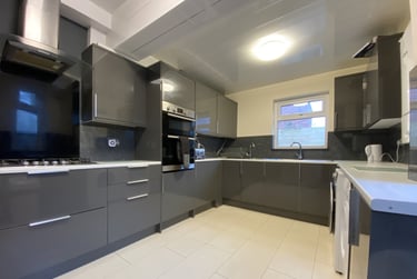 6 bed house, Roath, Plasnewydd, Cardiff, CF243JL - Image 2