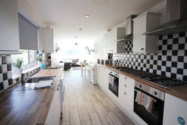 8 bed house, Cathays, Cardiff, CF244EQ - Image 3