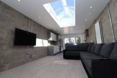 5 bed house, Cathays, Cardiff, CF244EL - Image 1