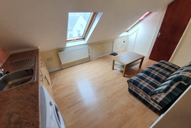 1 bed flat, 5, 16, Cathays, Cardiff, CF244DY - Image 5