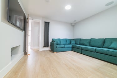 6 bed house, Cathays, Cardiff, CF244NT - Image 2