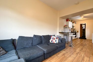 4 bed house, Cathays, Cardiff, CF244QT - Image 3