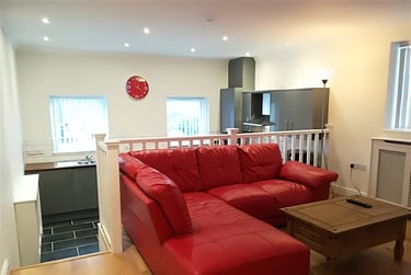2 bed flat, Sketty Road, Uplands, Swansea, SA20EU - Image 2