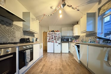 9 bed house, Cathays, Plasnewydd, Cardiff, CF244AQ - Image 3