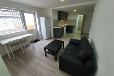 1 bed flat, 2,, Cathays, Cardiff, CF244ES - Image 1