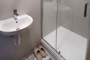 4 bed house, Craddock Street, City Centre, Swansea, SA13HE - Image 10