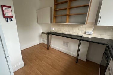 1 bed flat, 4, 19, Adamstown, Cardiff, CF240EU - Image 3