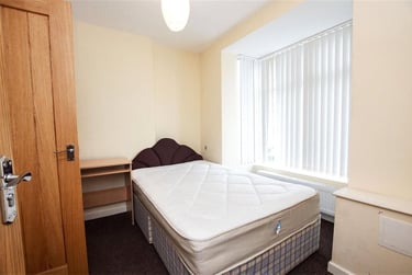 7 bed house, Heeley Road, Selly Park, Birmingham, B296EL - Image 4
