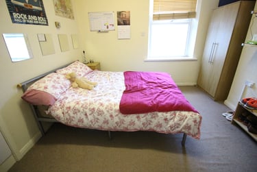 3 bed flat, Cathays, Cardiff, CF244DY - Image 5