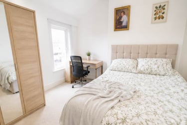4 bed flat, Wavertree, Liverpool, L154LG - Image 1