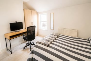 4 bed flat, Wavertree, Liverpool, L154LG - Image 2