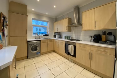 4 bed house, Heath, Gabalfa, Cardiff, CF143BW - Image 1