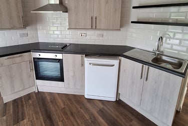 2 bed house, Morris Lane, St Thomas, Swansea, SA18AU - Image 3