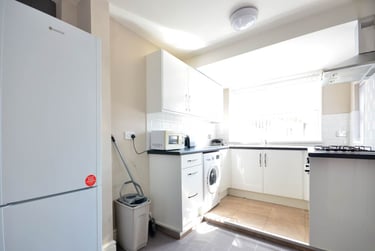4 bed house, Kensington Fields, Kensington, Liverpool, L78SJ - Image 2