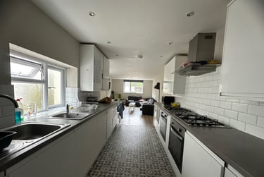 8 bed house, Cathays, Cardiff, CF244EJ - Image 4