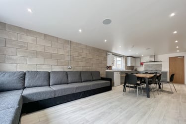 8 bed house, Cathays, Plasnewydd, Cardiff, CF244BH - Image 3