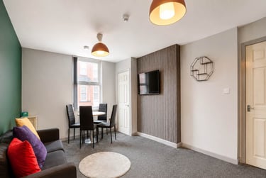 2 bed house, Kensington, Liverpool, L72RE - Image 1