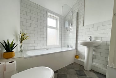 2 bed house, Grangetown, Cardiff, CF116PG - Image 2