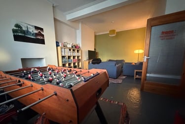 4 bed house, Adamsdown, Adamstown, Cardiff, CF240ET - Image 2
