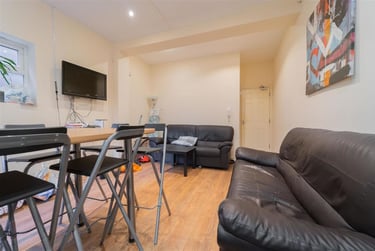 6 bed house, 312632estate_agent_feeds, Selly Park, Birmingham, B297DL - Image 2