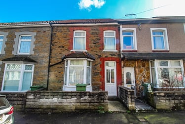 5 bed house, Treforest, Pontypridd, CF371BP - Image 1