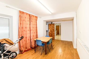 5 bed house, Treforest, Pontypridd, CF371BP - Image 3