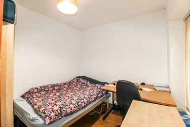 5 bed house, Treforest, Pontypridd, CF371BP - Image 8